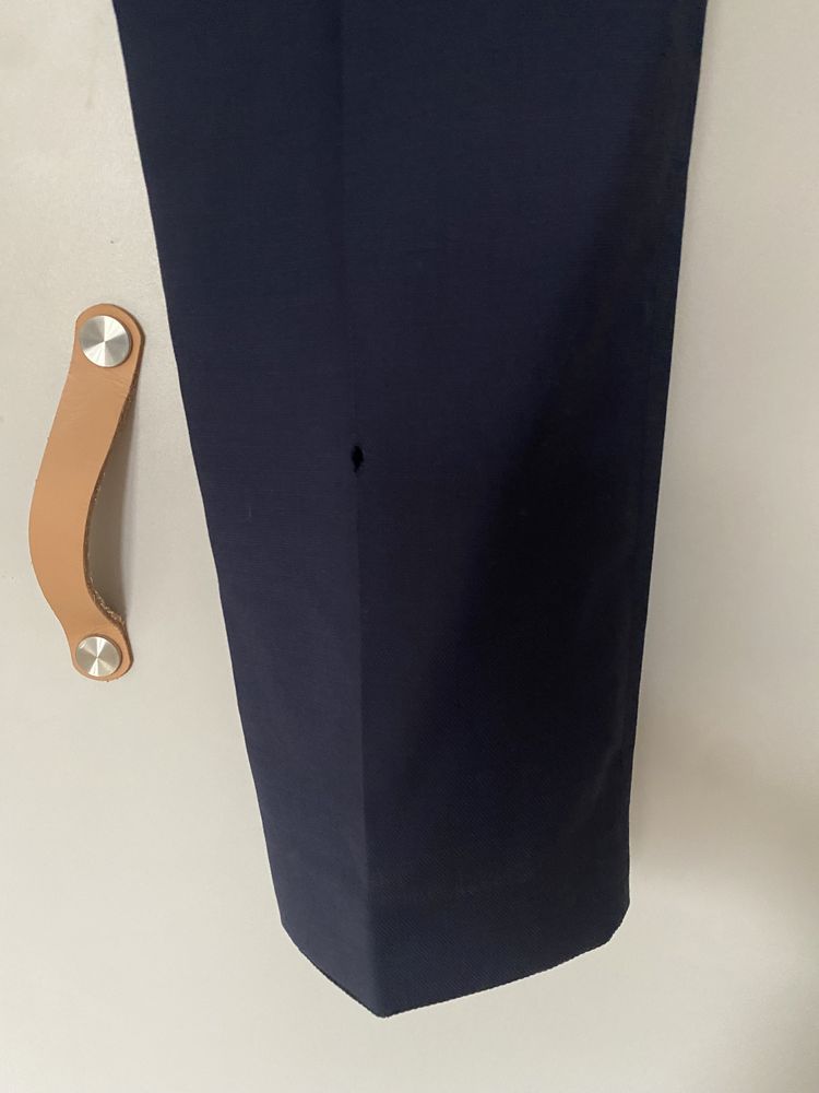 Clavin klein spodnie garniturowe granatowe rozmiar W31; 48