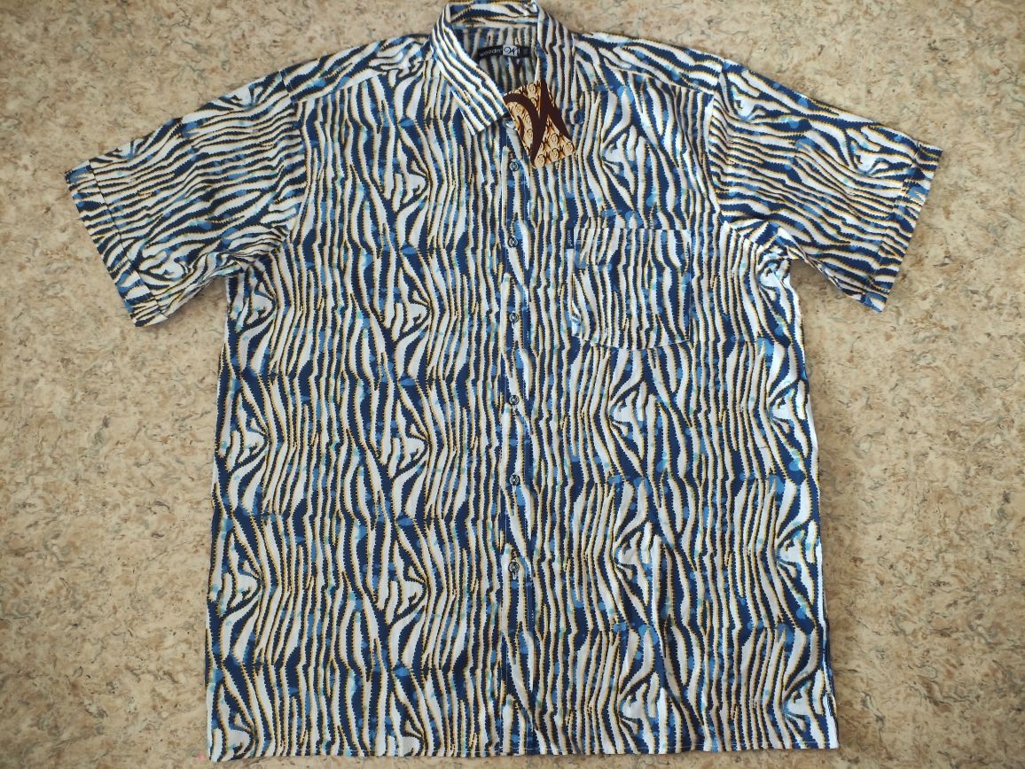 Рубашка гавайка абстрактная большая новая XXL объем 135см длина 83см