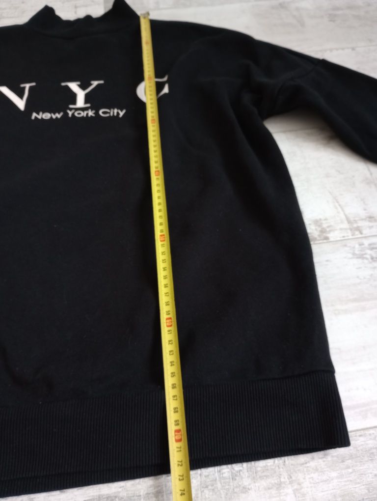 Czarny sweter oversize NYC marka NYC