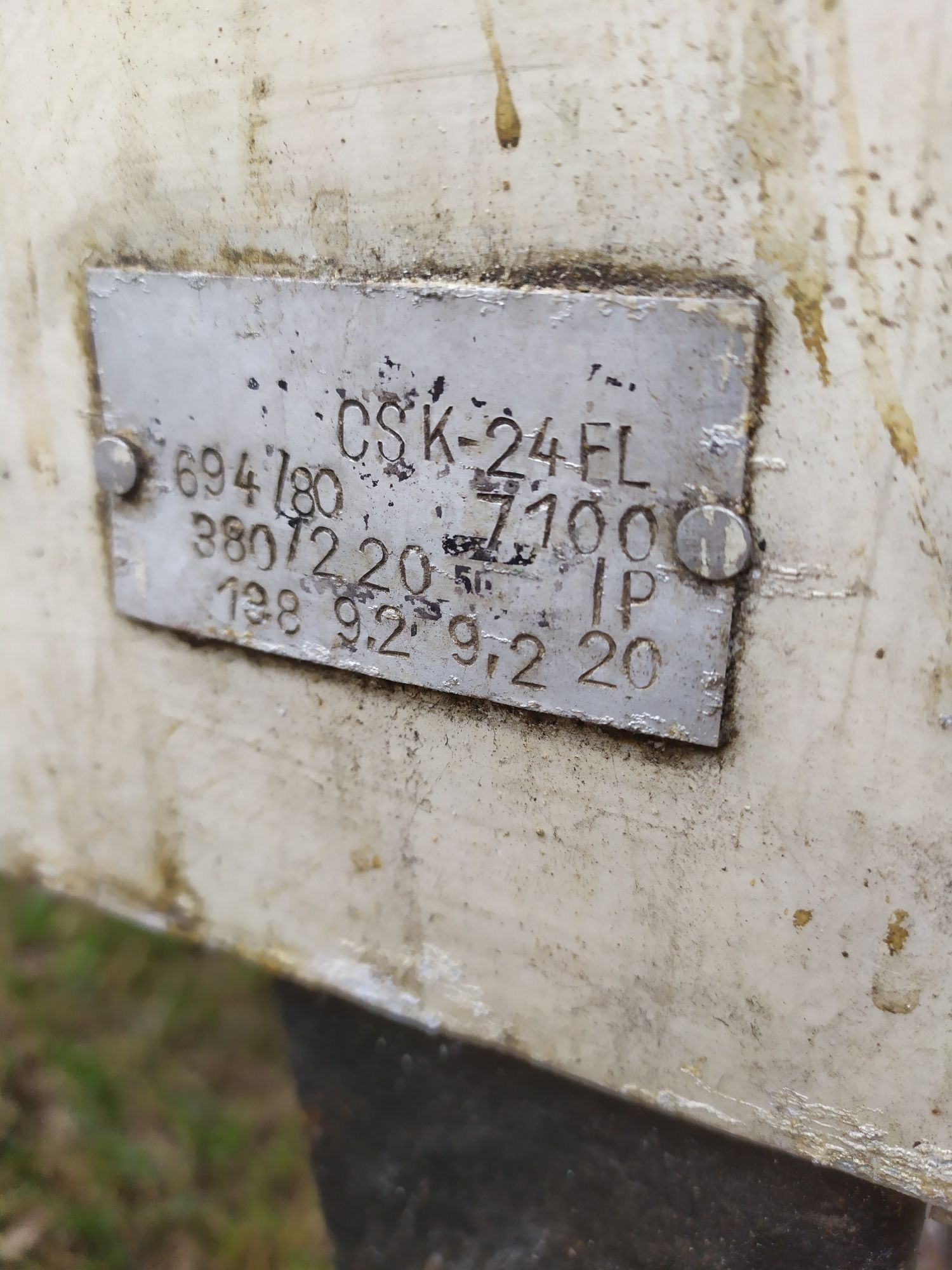 Rożen rożno elektryczny ff grill kurczaków stary PRL na siłę witryna