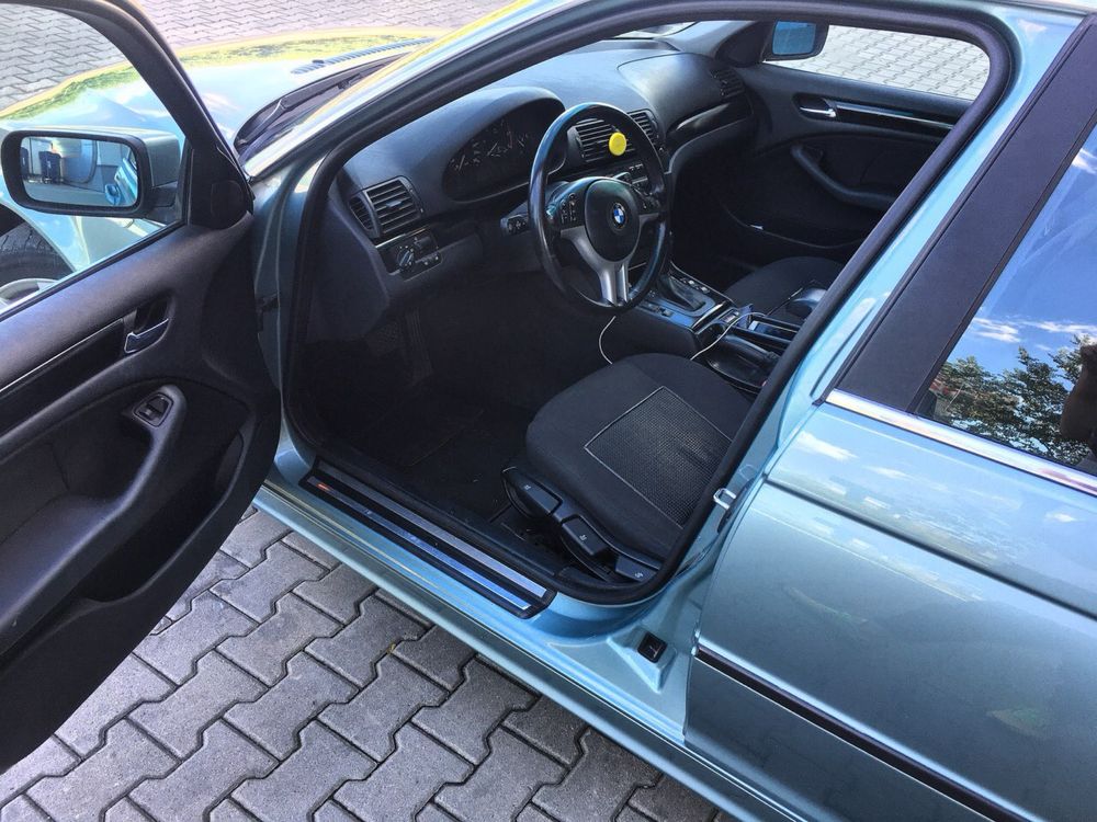 Wynajem aut wypozyczyczalnia Wynająć tanie auto auto na tydzień Kraków