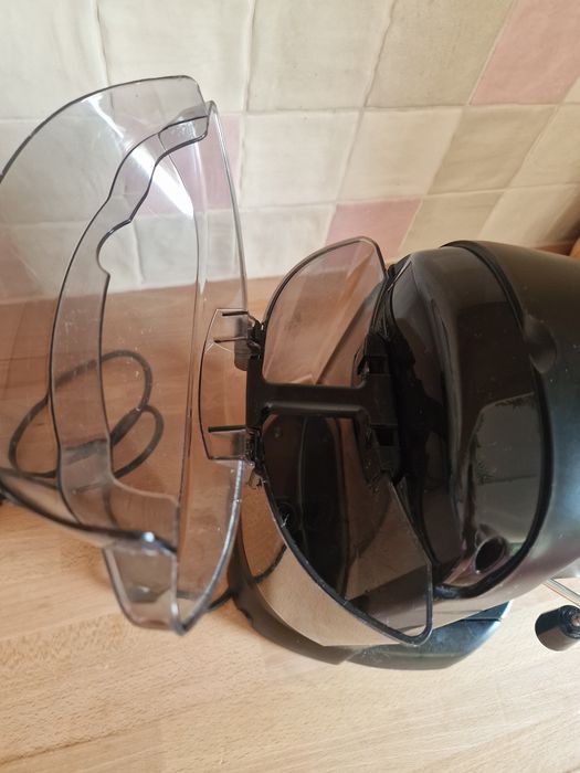 Ekspres do kawy DeLonghi ec221.b