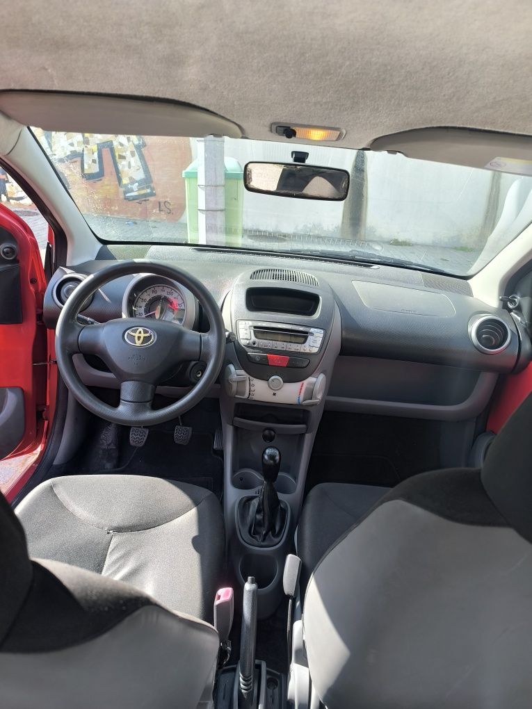 Toyota aygo 1.0 5 portas