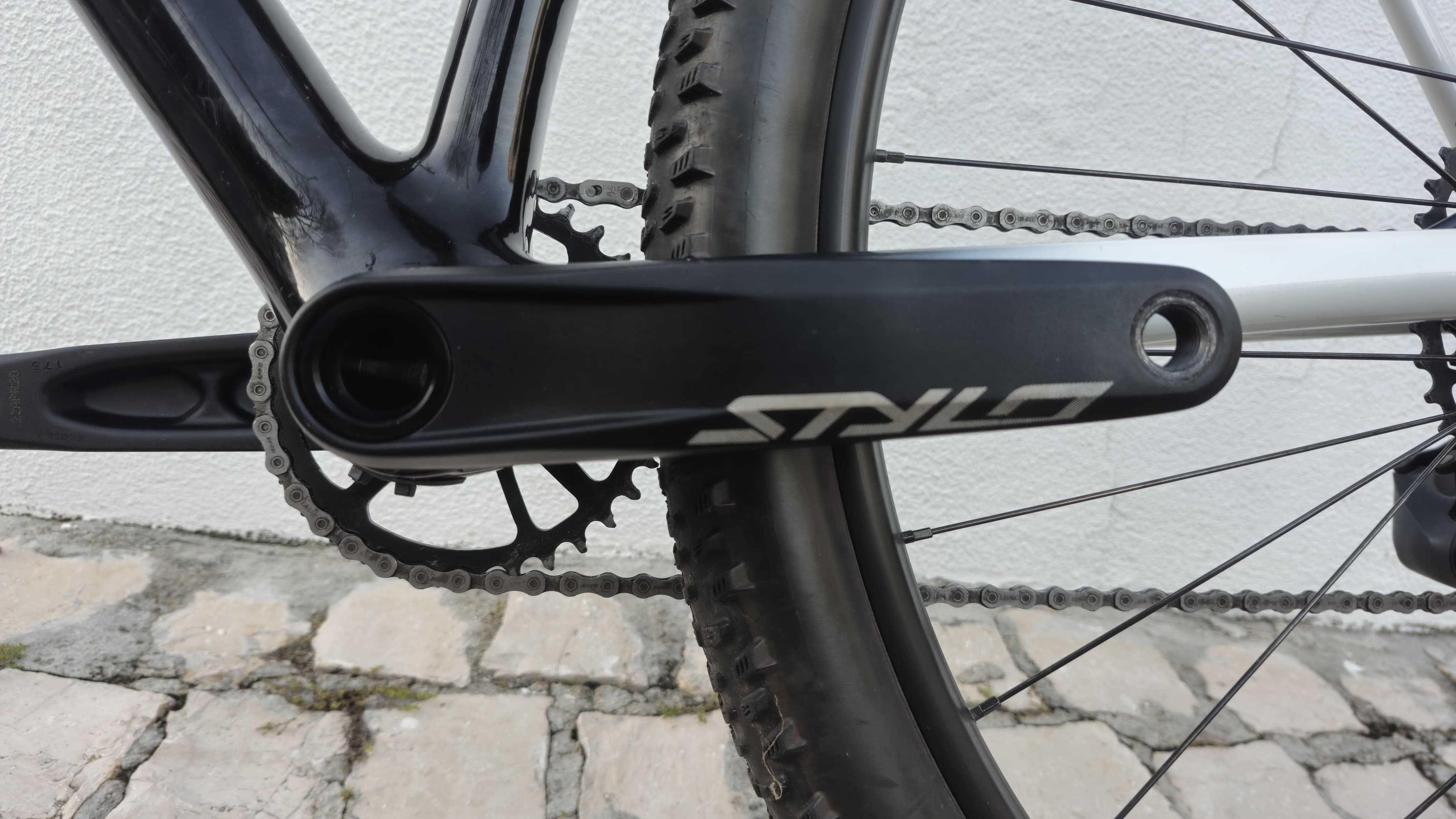 BTT Cannondale Carbon GX Suspensão Fox Bike Nova