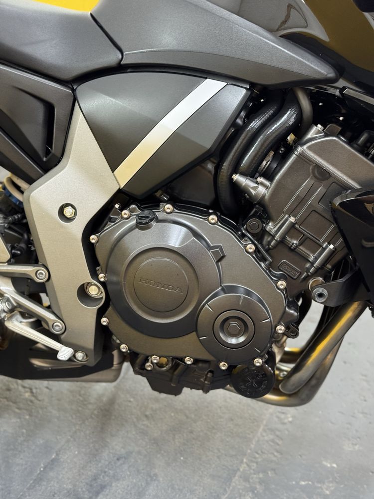 Honda cb 1000 r