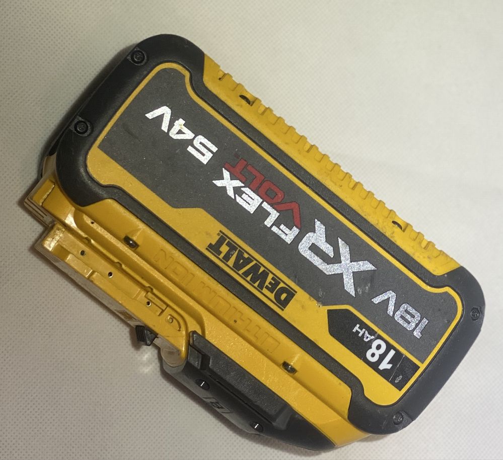 Акумулятор Dewalt FlexVolt XR 18/54v -18ah (18000mah)