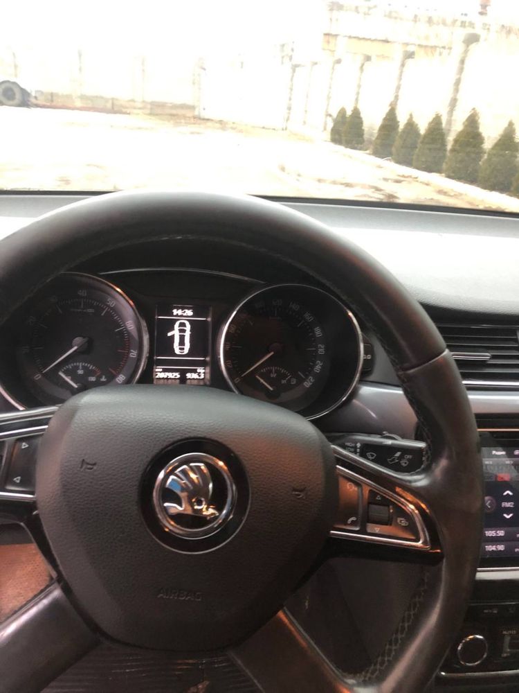 Продам SKODA superb