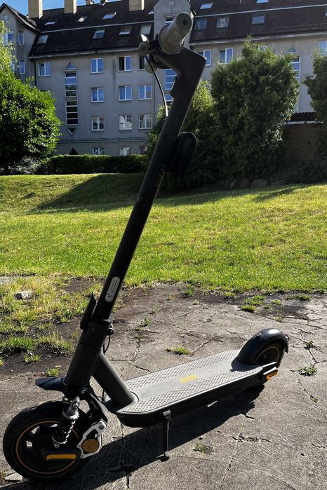 Używana,  hulajnoga elektryczna Segway MAX G30 350W