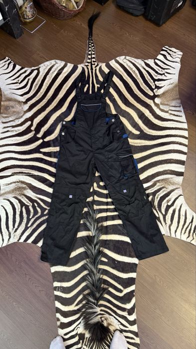 Універсальні робочі костюми