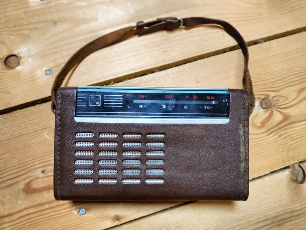 Stare radio z czasów PRL Selga