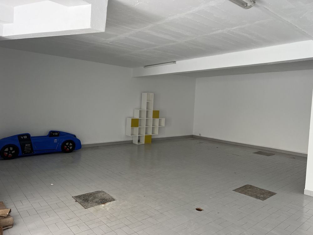 Arrendamento de espaço (Garagem)