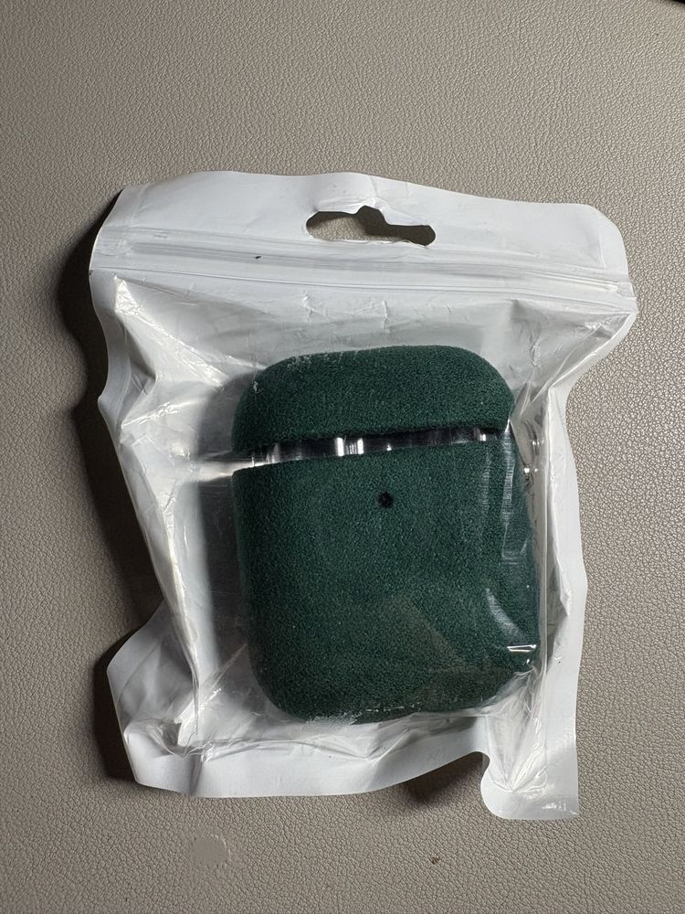 Etui z karabińczykiem do Apple AirPods 1/2
