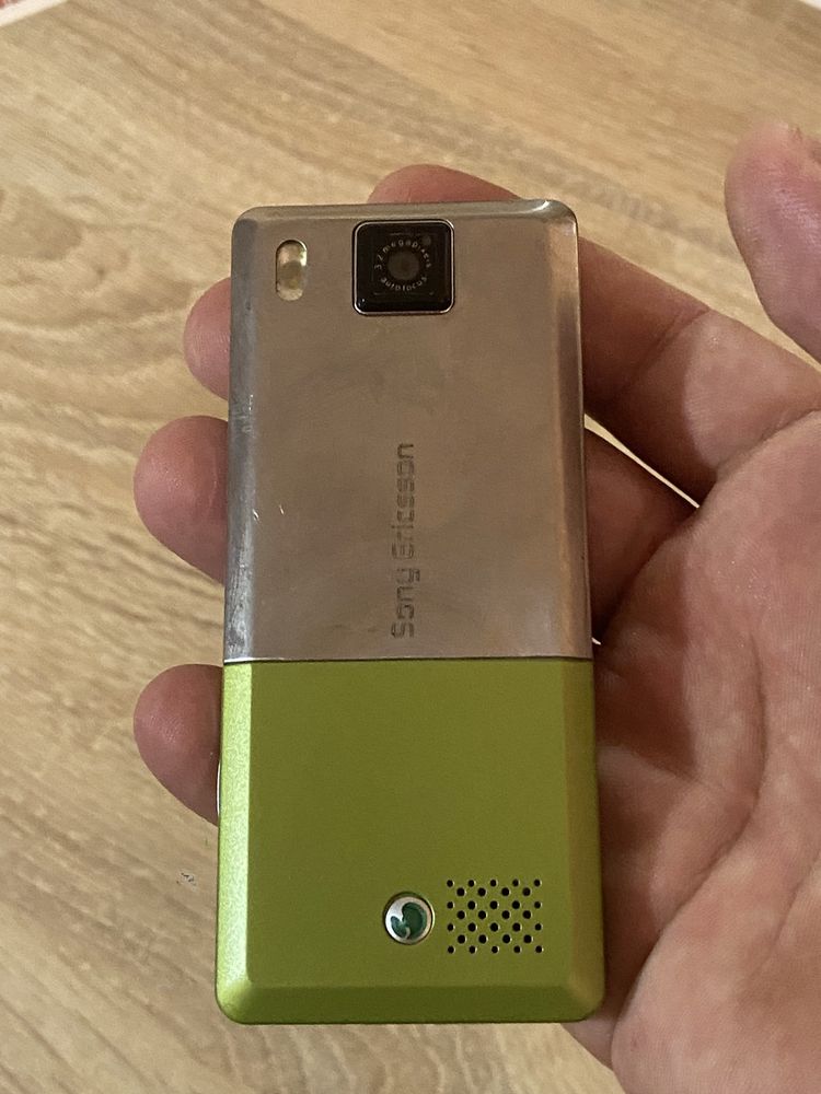 Мобильный телефон Sony Ericsson T650i