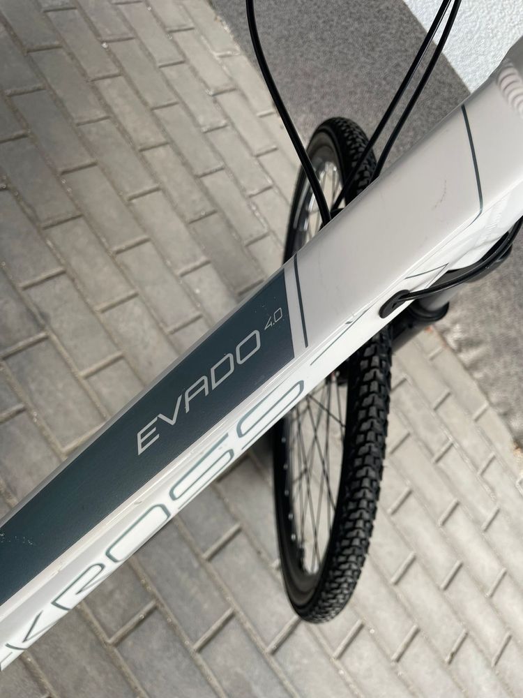 Rower trekkingowy Kross evado 4.0