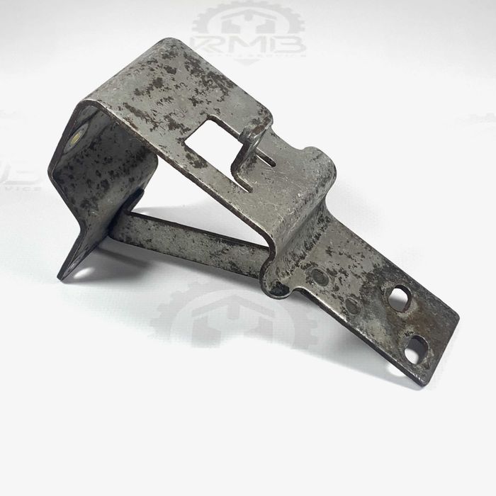 Кронштейн кріплення вихлопної труби на Мерседес Спрінтер W 906