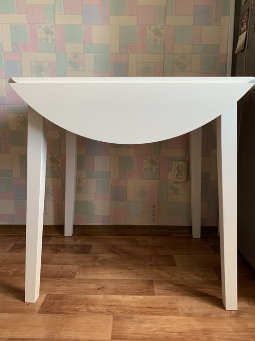 Стол обеденный складной