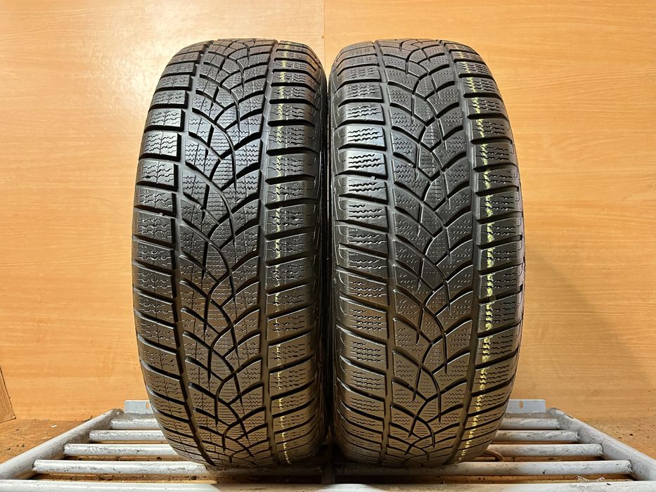 205/60 R 16 GoodYear Ultra Grip Perfomance Зима пара шини