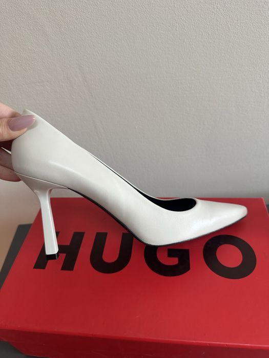 Туфлі лодочки  Hugo Boss оригінал 40-41