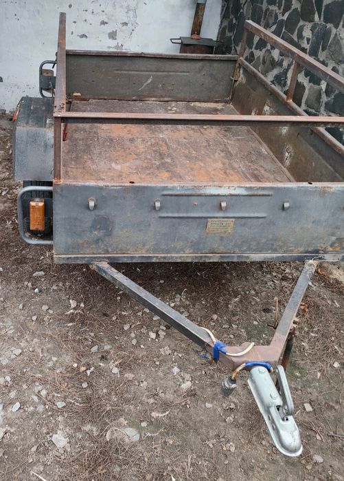 Продаю легковий прицеп