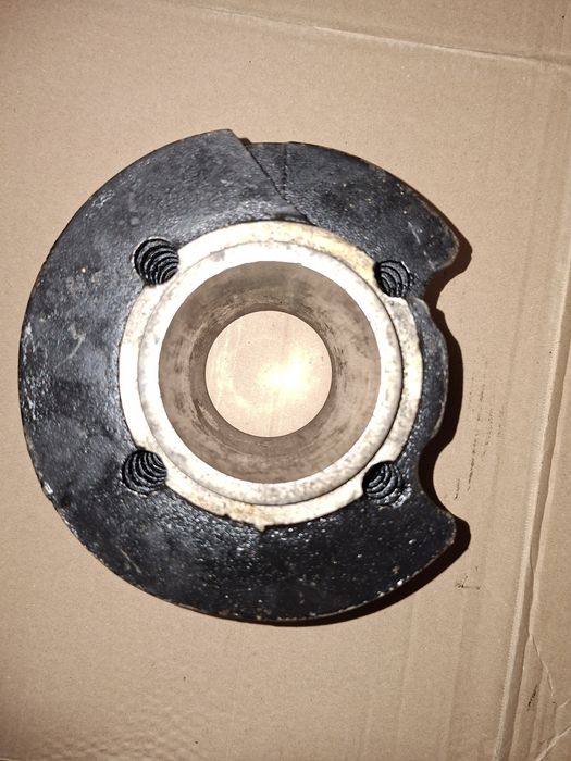 Oryginalny z epoki prlu cylinder silnika junak m7 m10