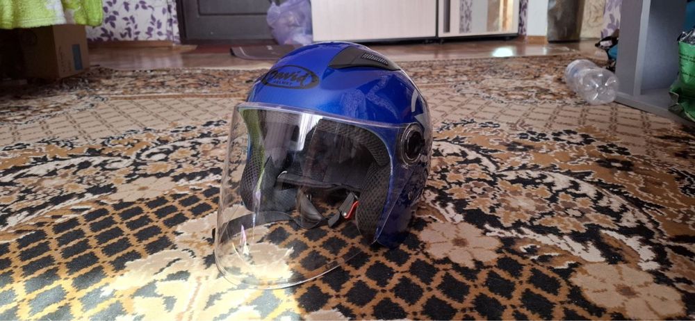 Продам шлем для мопеда David