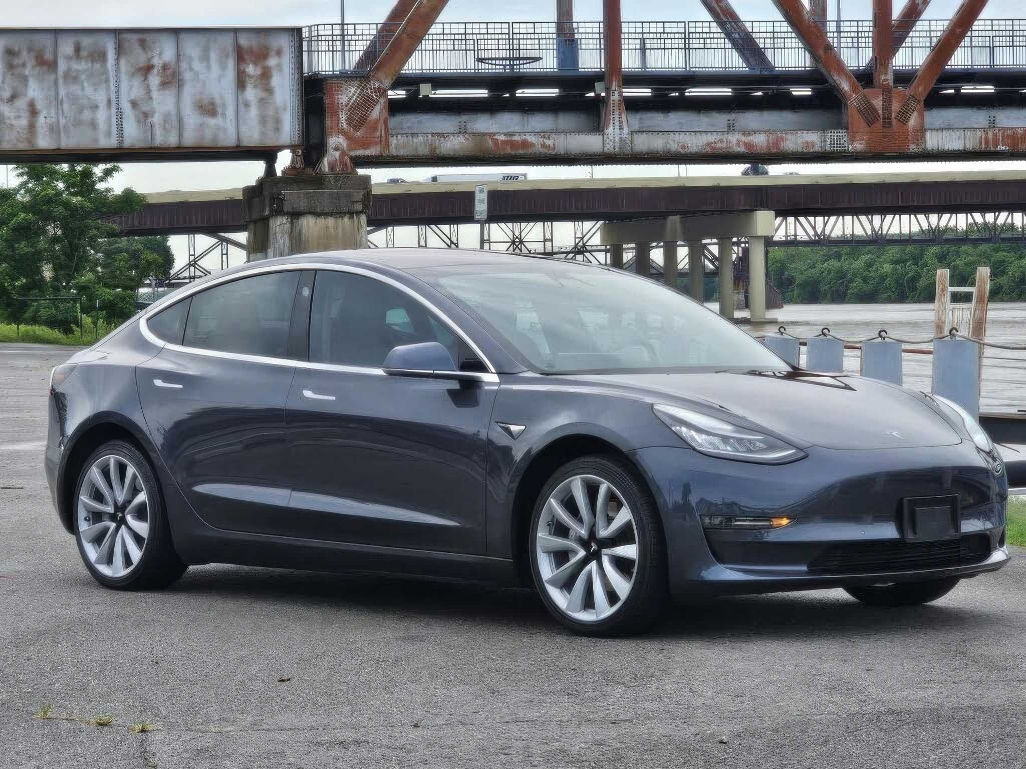 2018 Tesla Model 3 Long Range