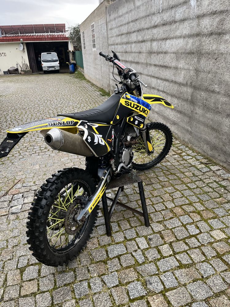 Suzuki RM-Z 250 Matriculada