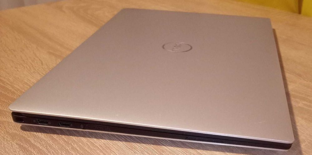 laptop DELL XPS 7390 13.3" i5- 10210U/8GB RAM/256GB SSD m2/Win10PL/FHD
