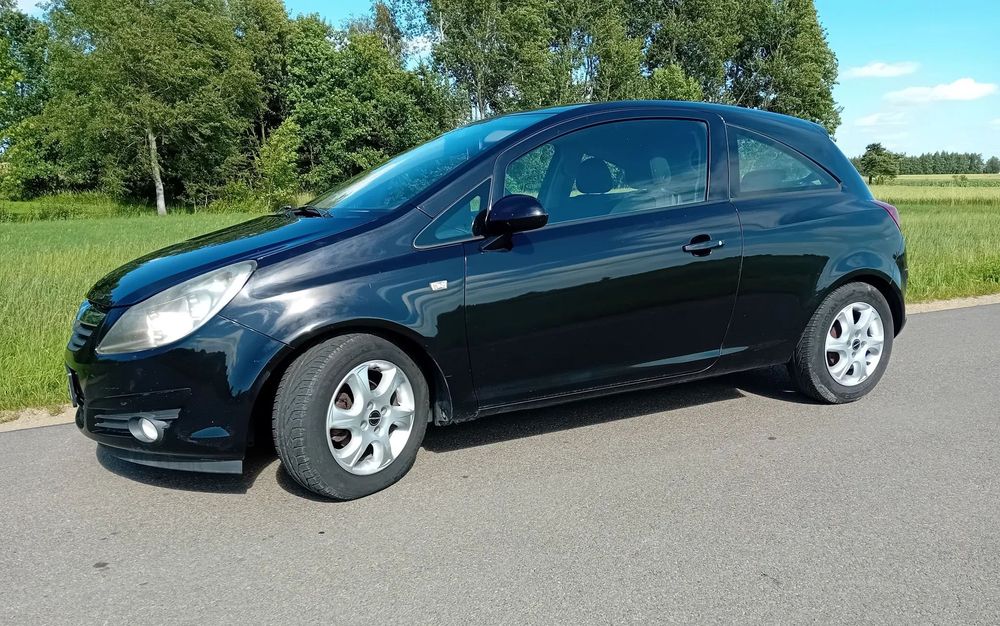 Opel Corsa D 1.4 90 KM