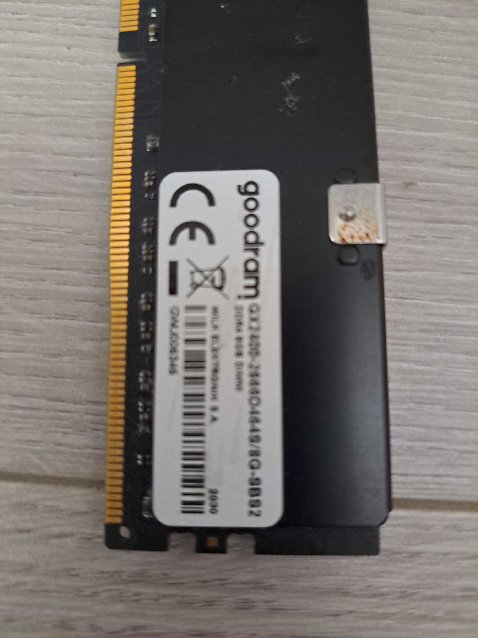 Ram  2400 MHz...