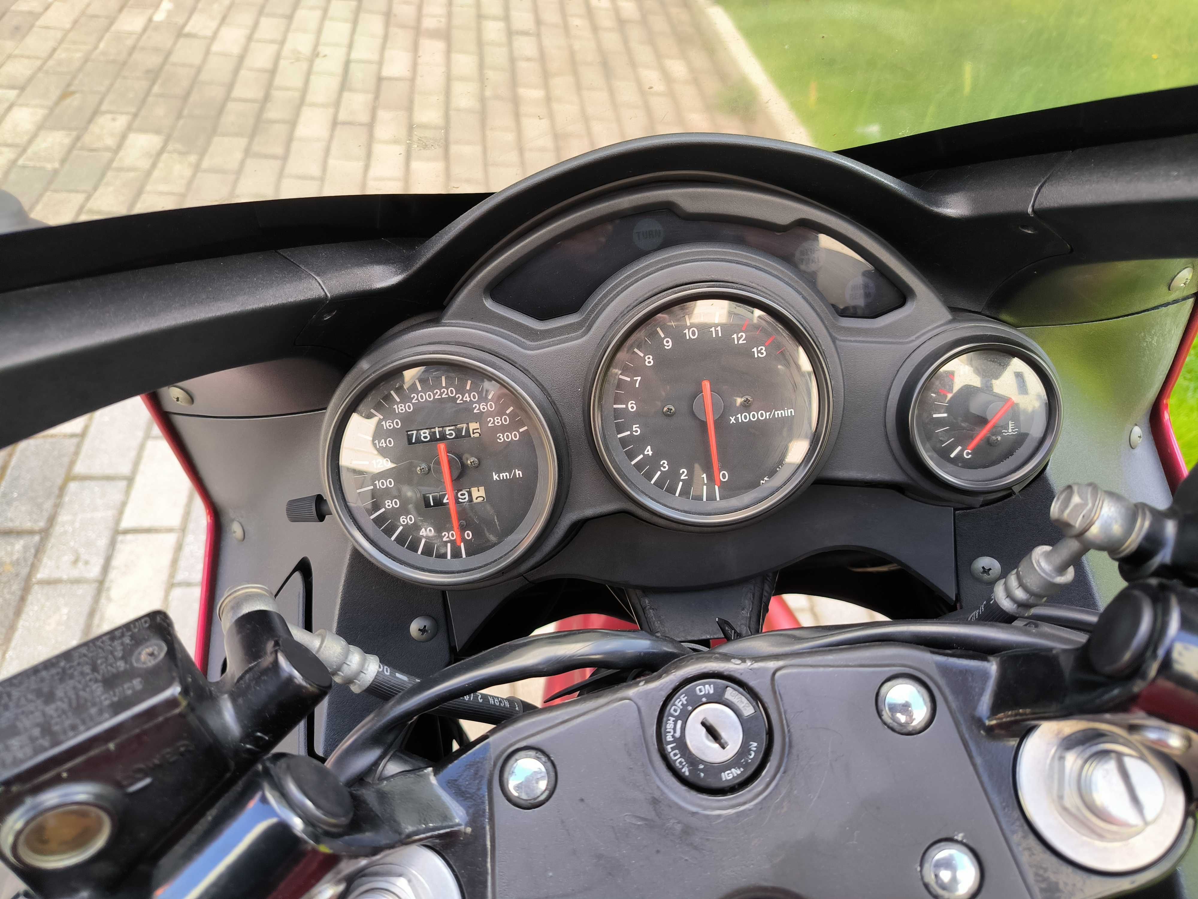 Suzuki RF 900 R - 1994