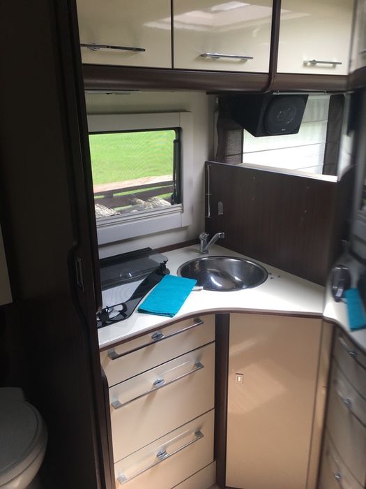 Wynajem kampera wypożyczalnia camper full integra.
