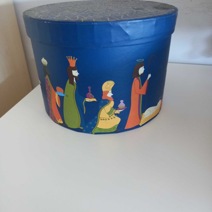 Caixa redonda de natal