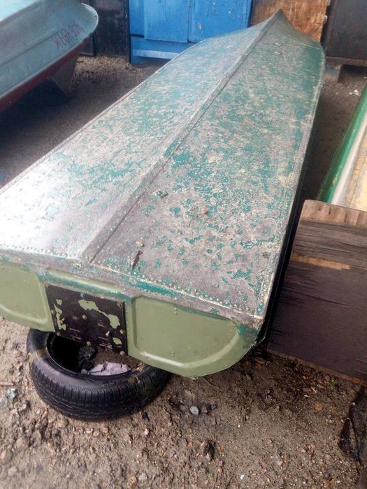 Продам лодку крым