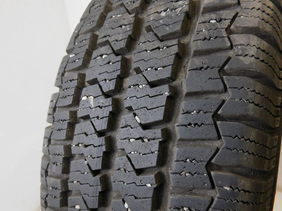 215/65 R CONTINENTAL VANCOFOURSEASON 2