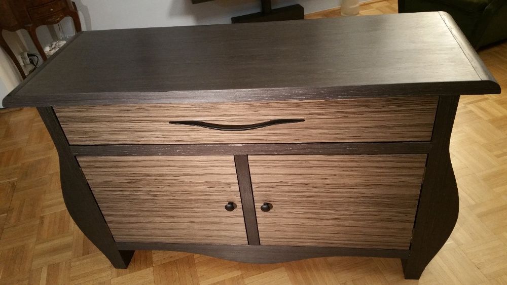 Komoda ponad czasowa