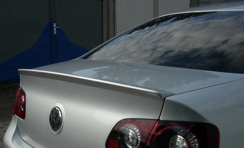 Спойлер козырёк реснички Volkswagen Passat B6. Фольцваген Пассат Б6