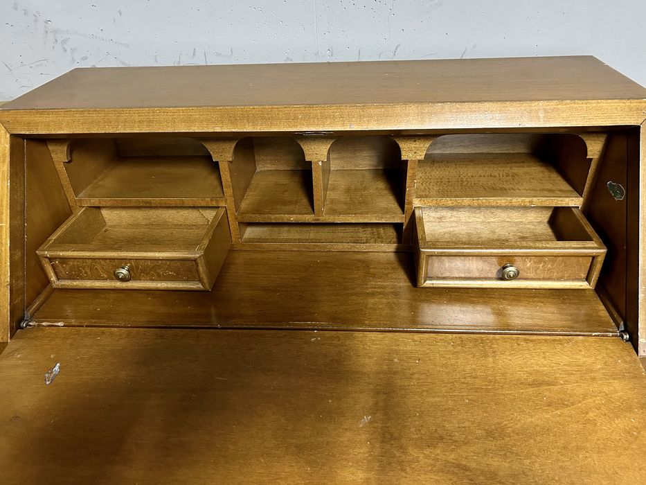 Sekretarzyk drewniany, inkrustowany, piękny