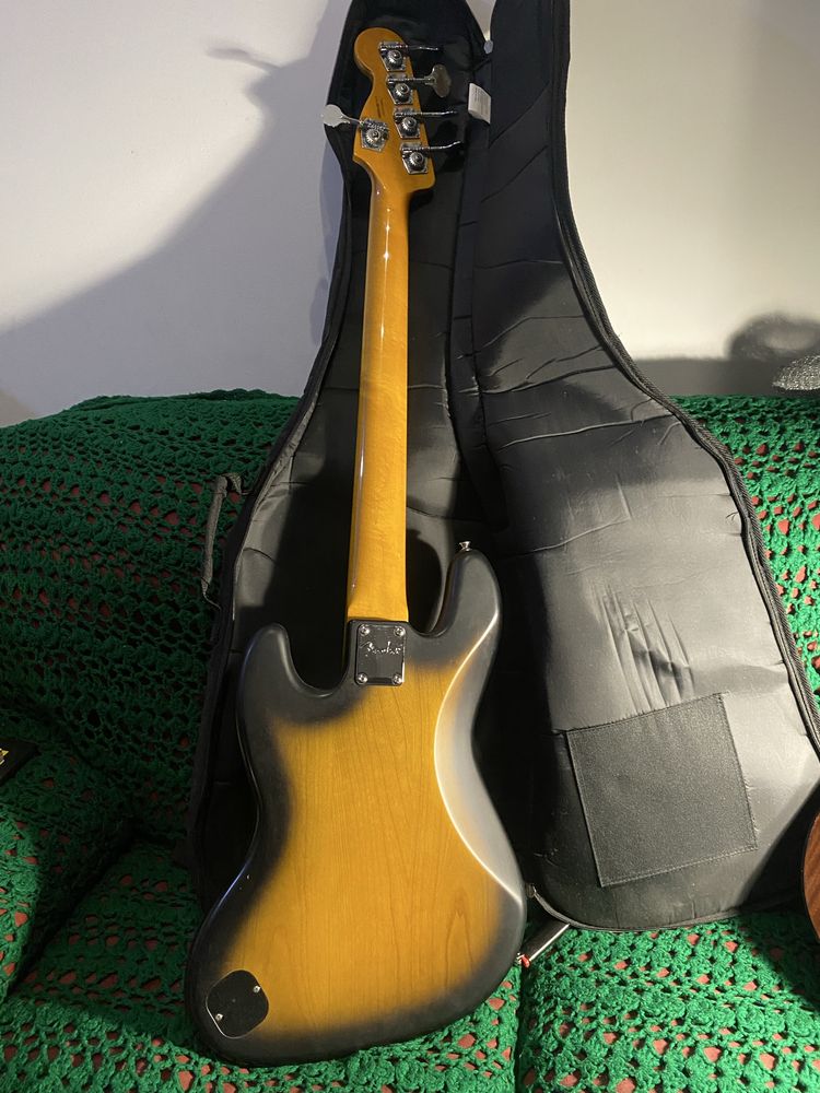 Fender Modern Player Jazz Bass V Satin 5 cordas com saco original