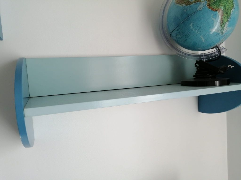 Prateleira  para quarto de criança