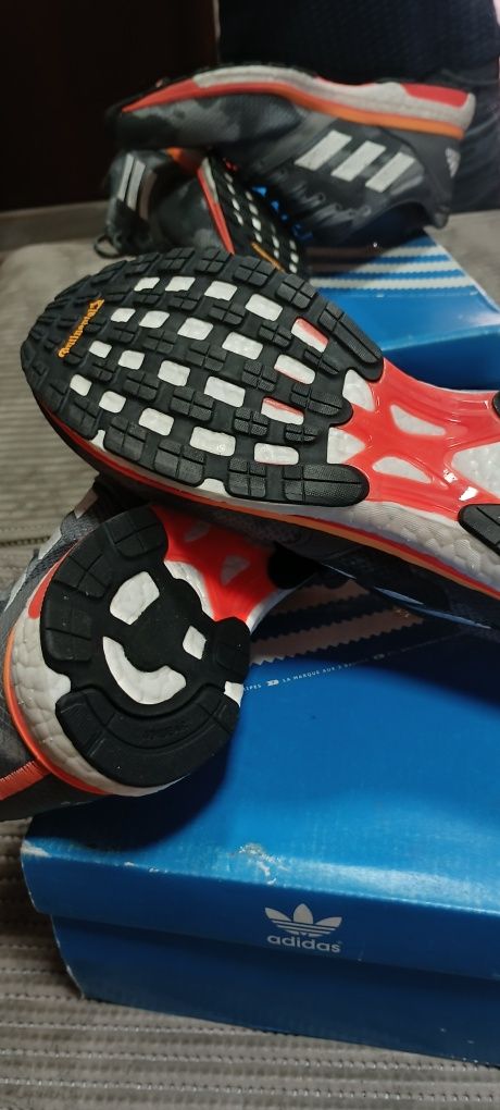 Oportunidade em Tênis ( Adidas /Adizero 4) N 41