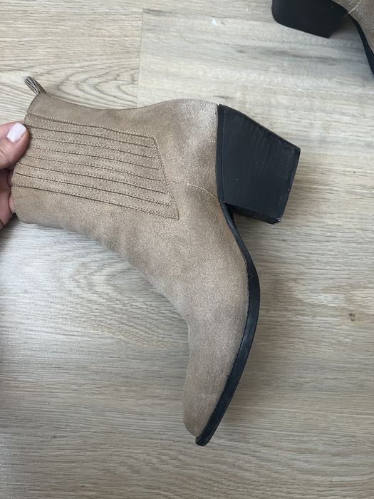 Козаки бежеві, натуральна замша