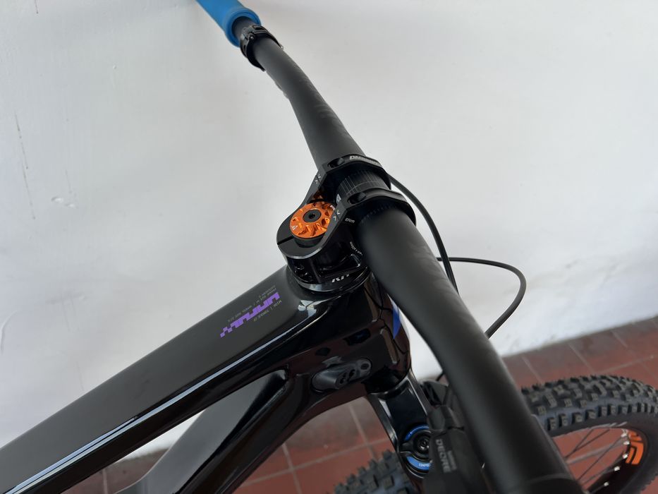 Canyon Torque CF8 2022 M 27.5” Carbon- Rower Enduro, Jibber