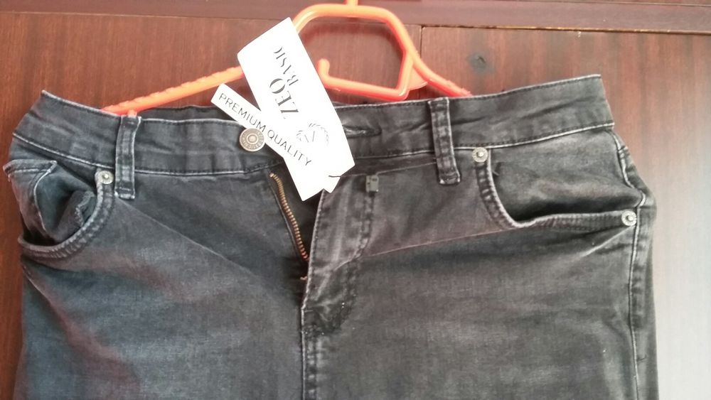Новые черные джинсы, штаны, брюки 26 размер