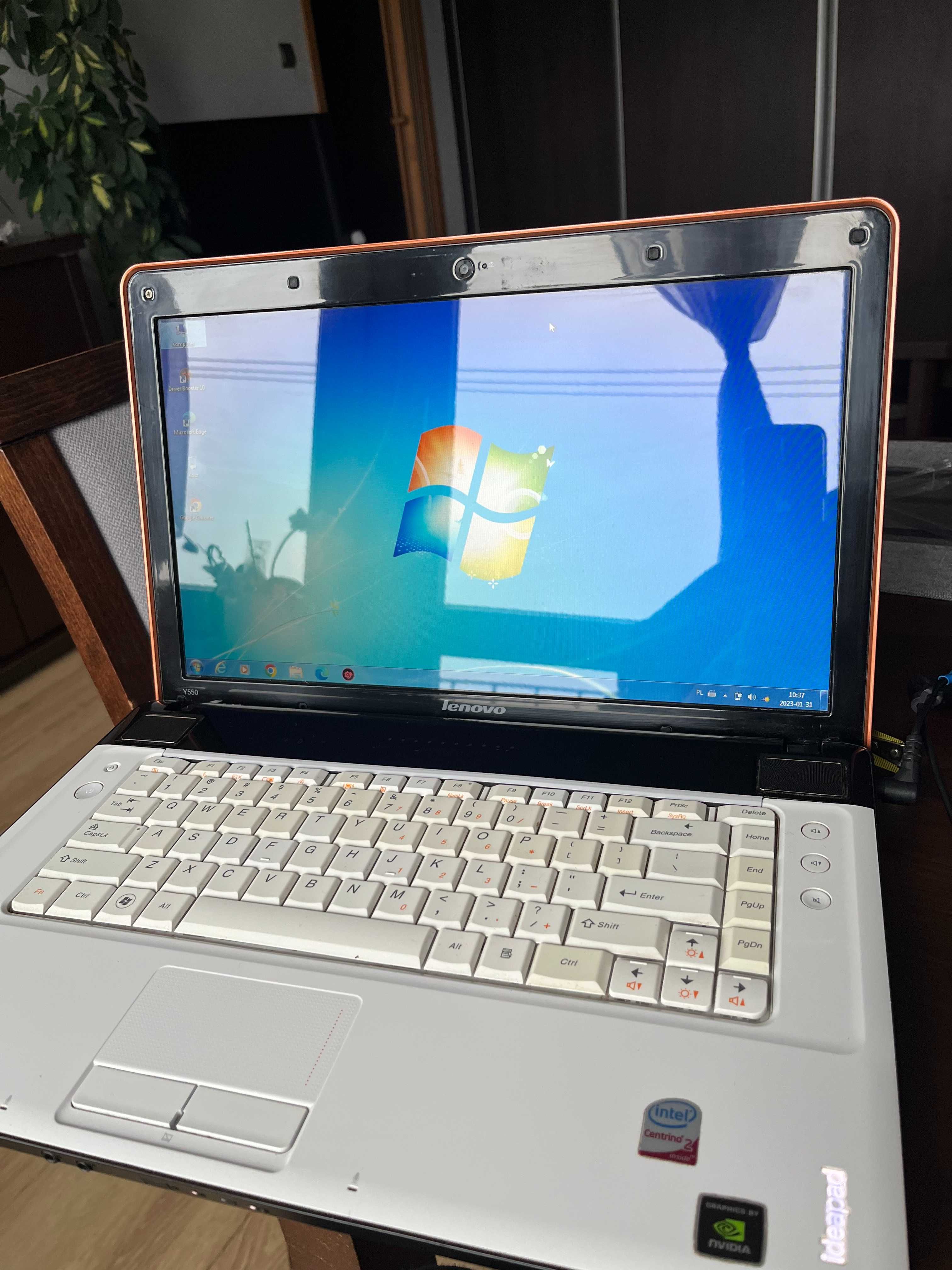 Sprzedam Laptopa marki Lenovo