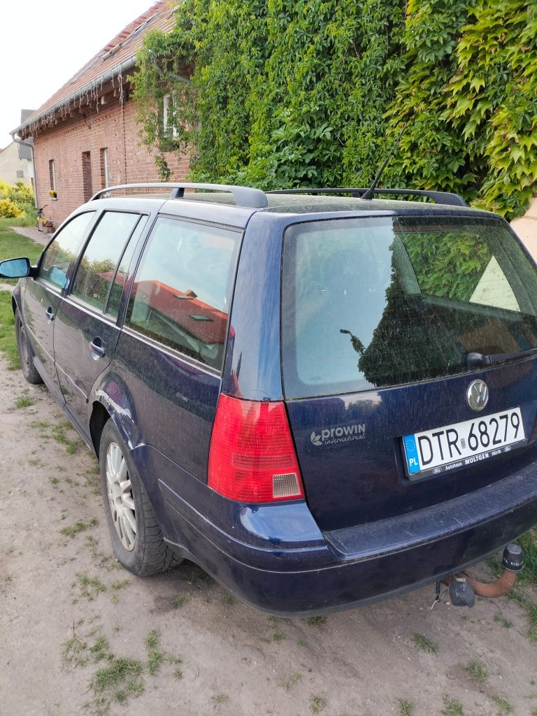 VW Bora 1.6 benzyna 2001 rok