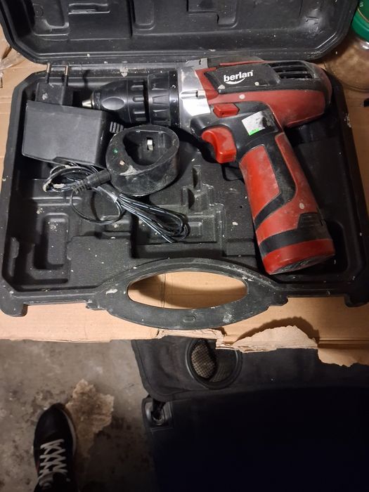 Mała wkretarka z akumulatorem