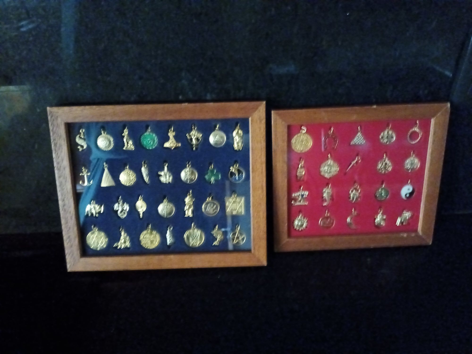 2 Molduras com Miniaturas