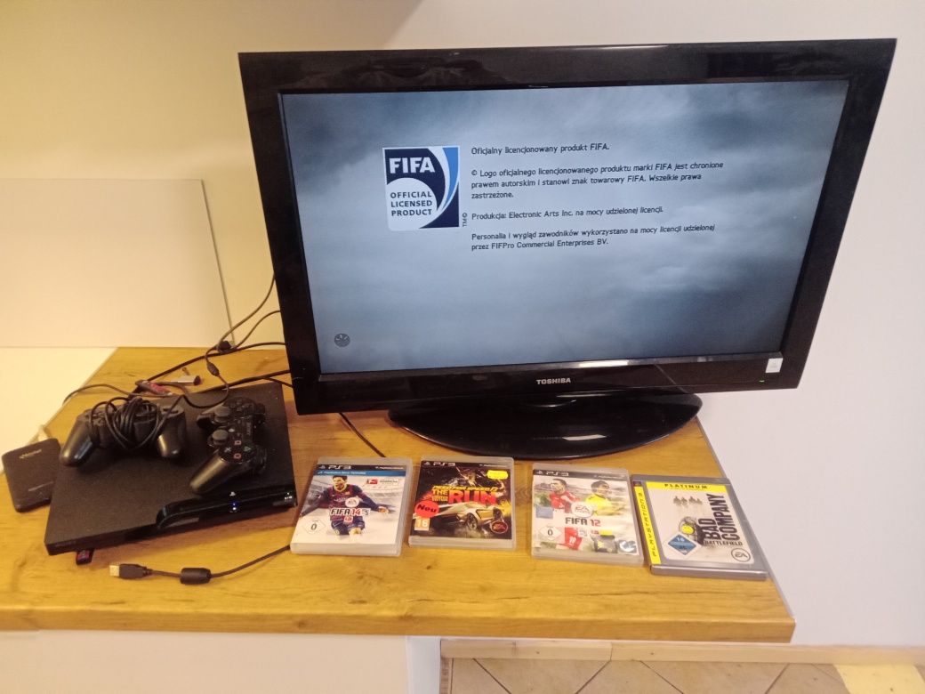 Witam sprzedam ps3 w komplecie z grami plus telewizor w zestawie