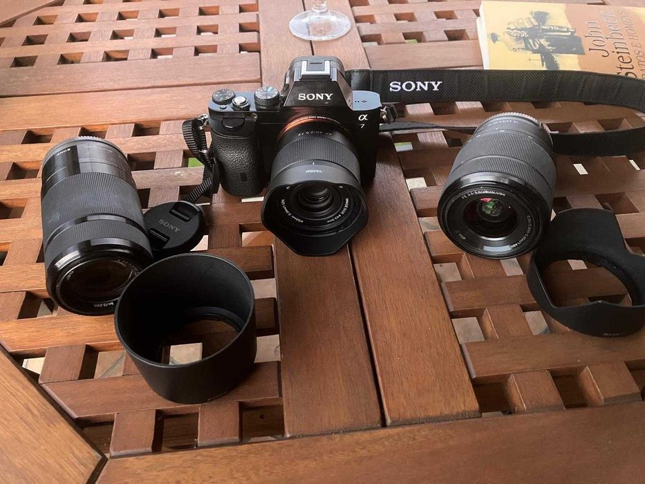Sony A7 (FE 28-70 OSS + E 55-210 OSS + Viltrox AF 40 mm 2.5)
